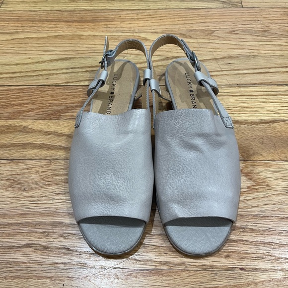 Lucky Brand CAMPBELL light Beige Taupe Leather Peep Toe Flat sling back size 8 - Picture 3 of 15